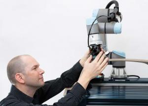 顯揚(yáng)科技亮相央視直播間